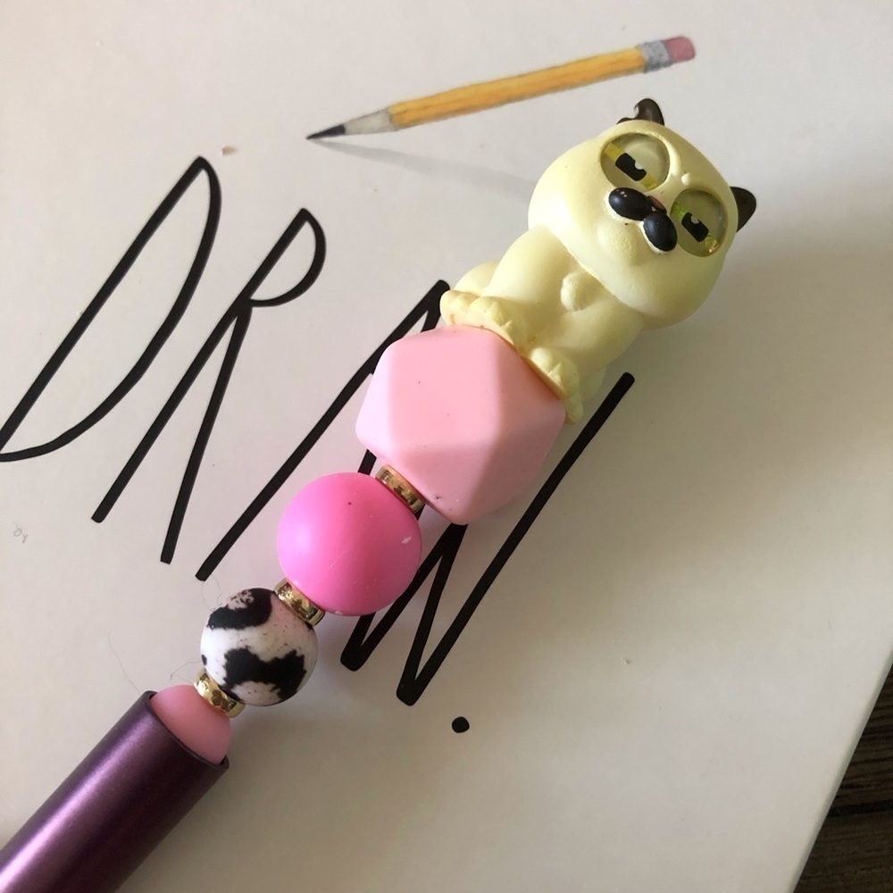 Disney Doorables: Luca: Machiavelli handmade beaded pen